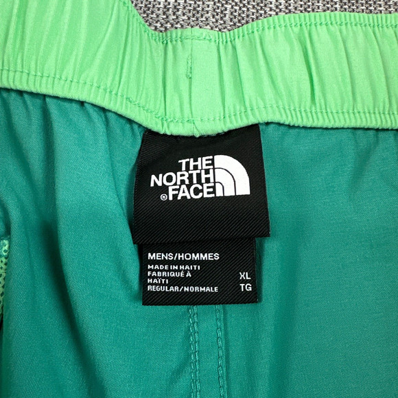 The North Face Shorts Mens XL Relaxed Class V Pull On Comfort Walking Outdoors - Picture 2 of 14